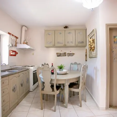 Holiday home Charouda