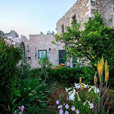 Holiday home Charouda
