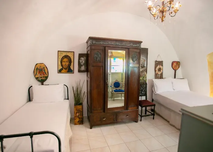 Charouda Pírgos Dhiroú