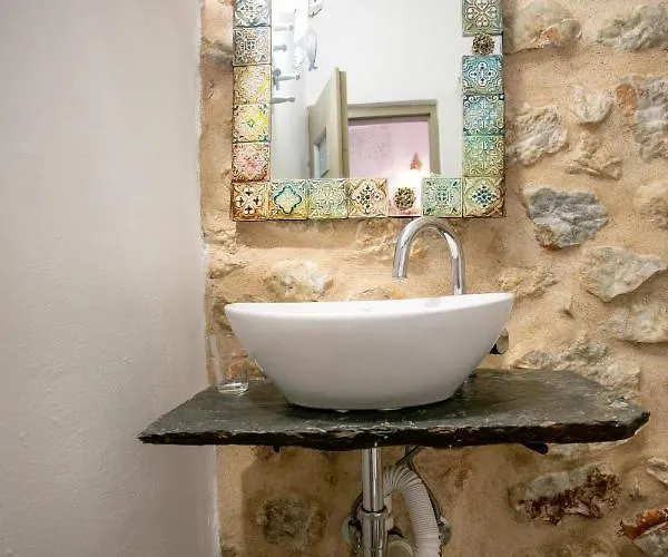 Charouda Ferienhaus *